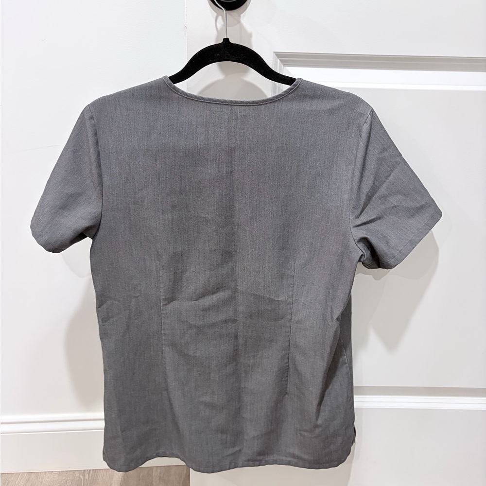 Figs Scrub Top - Picture 5 of 5